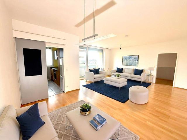 RUHELAGE Neubau 4 Zimmer ca 109m² WNFL Loggia Stellplatz Lift