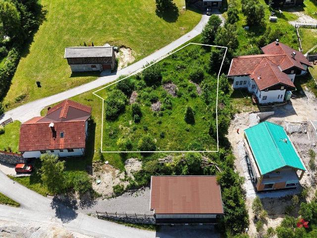 Ruhelage* Großzügiges Baugrundstück in Steinberg am Rofan zu kaufen
