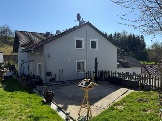 Ruhig und zentrumsnah! DHH in Deggendorf!