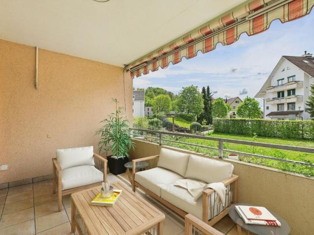 Ruhig wohnen, sonnig leben – 4.5 Zimmer Wohnung in Winkel