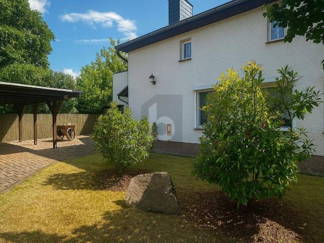RUHIG | ZENTRAL | GROSSER GARTEN