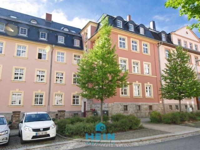 Ruhig & begehrt: Erdgeschosswohnung mit Terrasse auf dem Zeller Berg