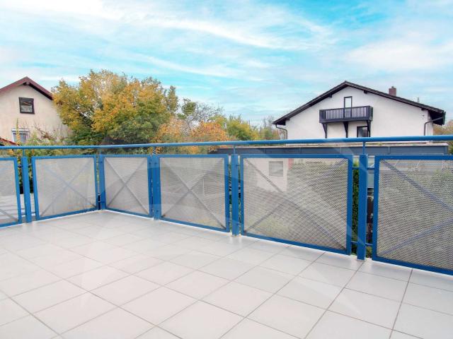 Ruhig gelegene 2 Zimmer Wohnung mit großem Südwestbalkon in guter Wohnlage!