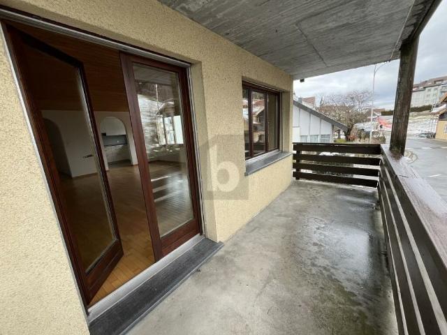 RUHIG NAHE ZENTRUM MIT BALKON!