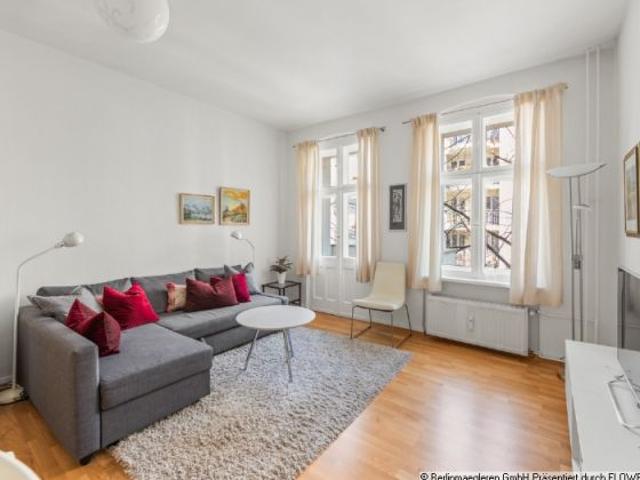 Ruhige 2,5 Zimmer Wohnung mit Balkon und Einbauküche