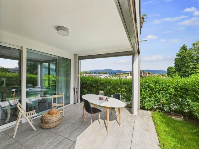 Neuwertige Gartenwohnung mit Terrasse, Bergsicht und hochwertiger Ausstattung
