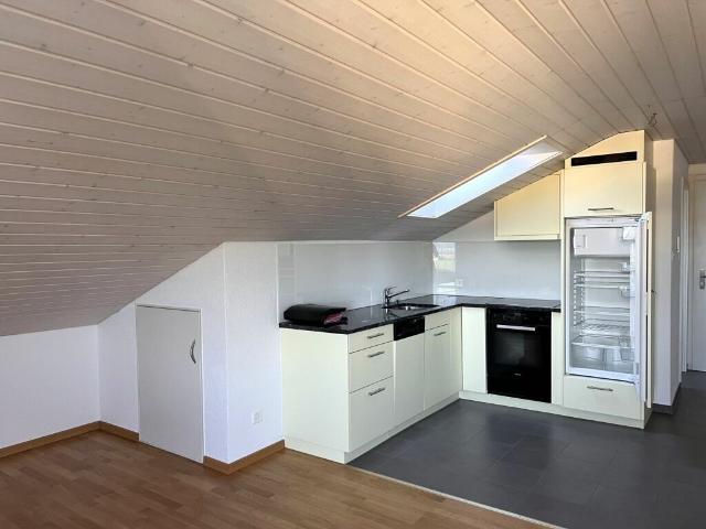 Ruhige 2.5 Zimmerwohnung in grüner Umgebung