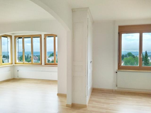 Ruhige 5.5 Zimmer Wohnung mit Garten und Sauna