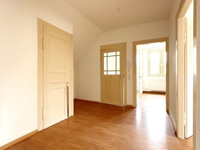 Ruhige Dachgeschoss Wohnung, gemütlich wohnen zwischen Innenstadt und Klinikum