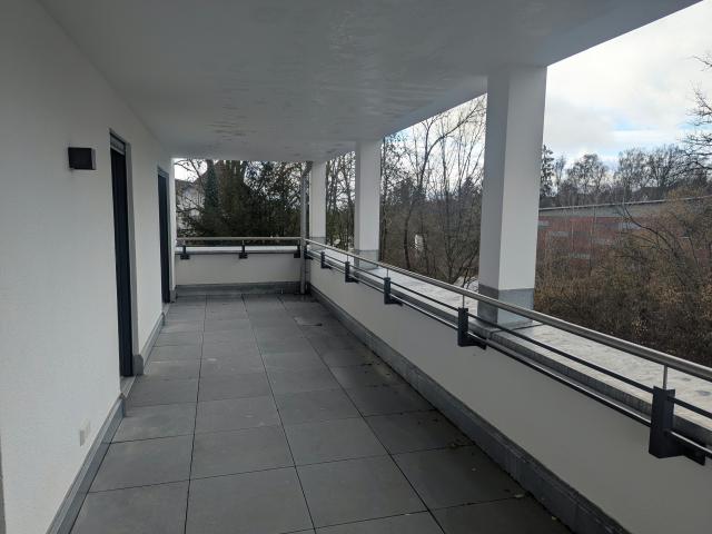 Ruhige Wohnlage! Exklusive Neubauwohnung mit großer überdachter Terrasse!