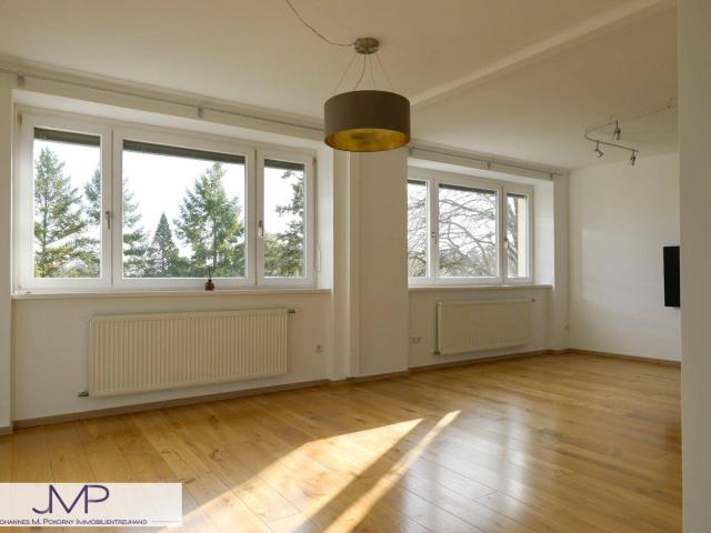 Ruhige und helle 3 Zimmerwohnung mit Grünblick