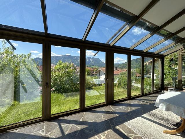 Ruhiges EFH mit Wohnung im DG mit herrlichem Bergpanoramablick