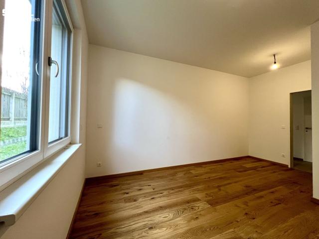 Ruhiges Wohnjuwel: 4 Zimmer Gartenwohnung im Neubau