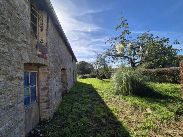 Ruillé le Gravelais Maison à rénover
