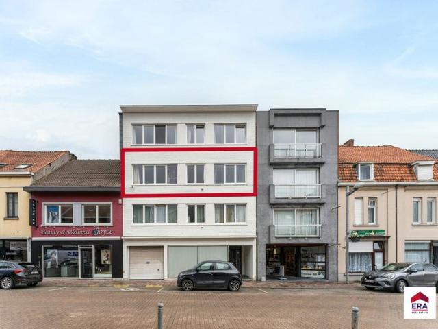 Ruim app. 105m² met 3 slpks, terras en garage in Tielt!
