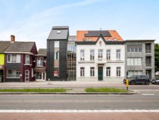 Ruim appartement met 2 slaapkamers en groot terras 30m²