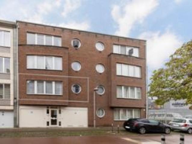 Ruim appartement met 2 slaapkamers en privatieve parking