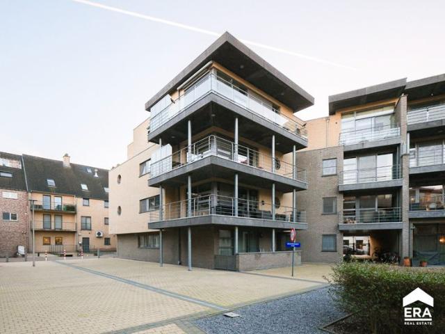 Ruim appartement met 2 slpkmrs in centrum Zonhoven