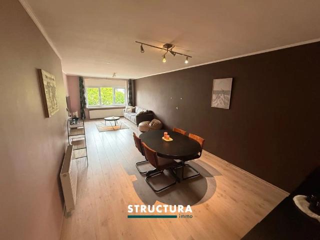 Ruim appartement met 2 slpk's en met terras