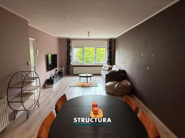 Ruim appartement met 2 slpk's en met terras