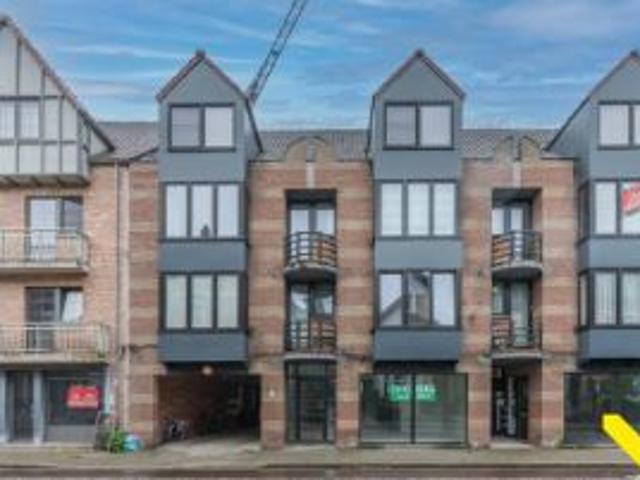 Ruim appartement met 3 slaapkamers en garage!