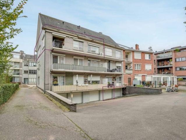 Ruim appartement met 3 slpks, garagebox, zuidgericht terras