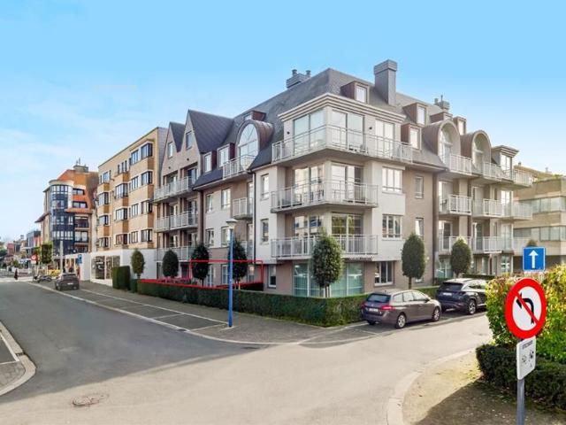 Ruim appartement met tuin te koop in Koksijde Bad!