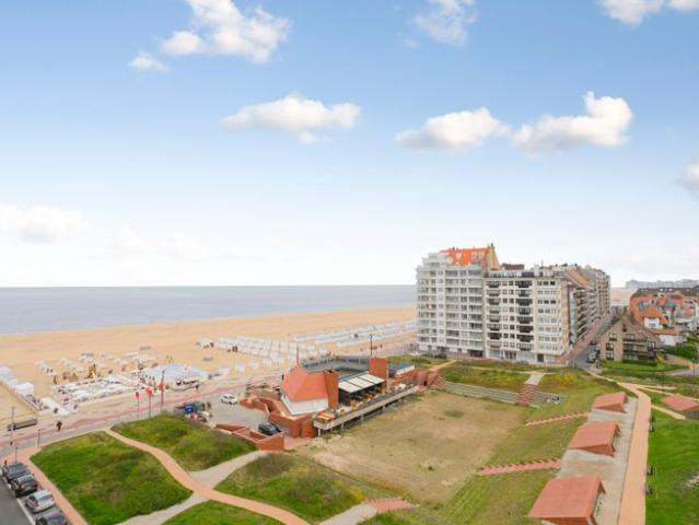 Ruim appartement met zalig terras met open zicht op zee e.