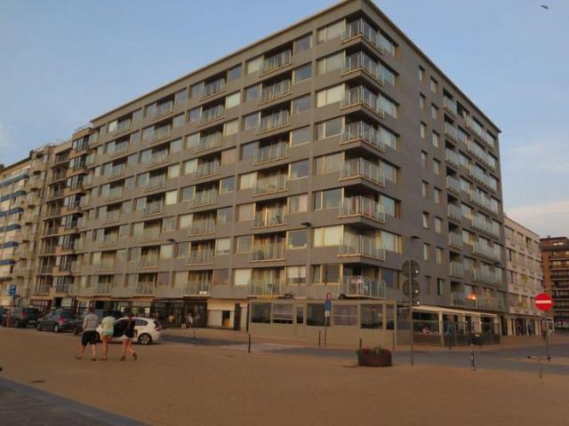 Ruim appartement met frontaal zeezicht