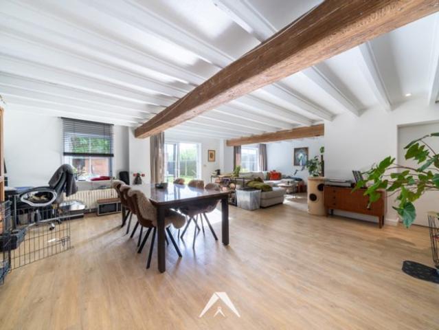 Ruim appartement met grote tuin Centrum Kuurne!