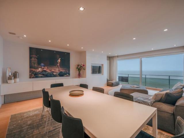 Ruim appartement met prachtig zeezicht