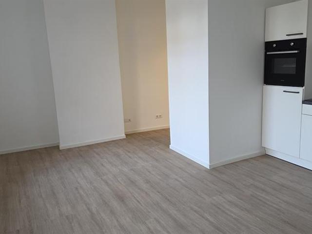 Ruim appartement met soutterain binnenkort