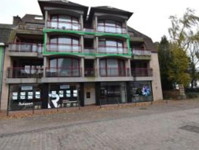 Ruim appartement in het centrum van Ruiselede