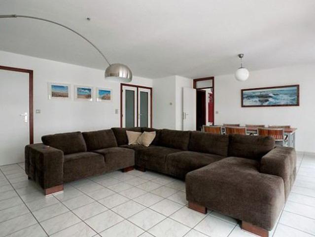 Ruim appartement te koop
