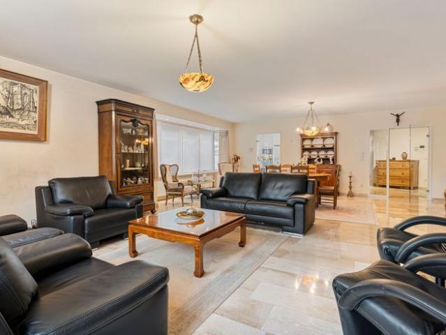 Ruim Appartement Te Koop