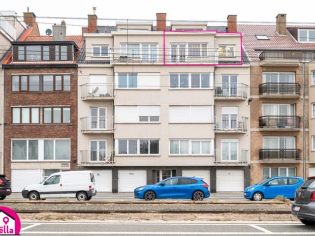 RUIM APPARTEMENT TE KOOP MET PANORAMISCH ZICHT OVER OOSTENDE