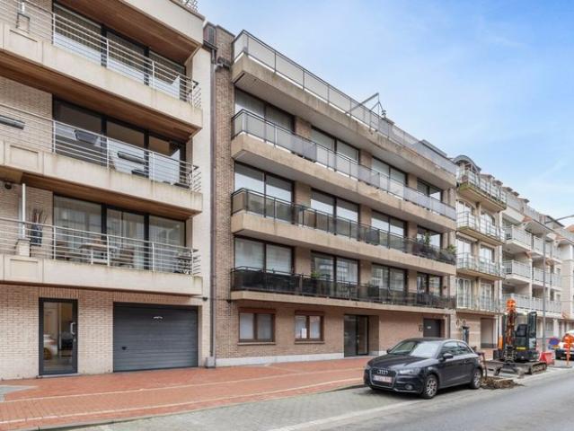 Ruim appartement te koop met 3 slaapkamers in Knokke