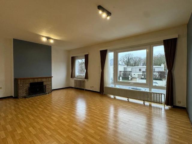 Ruim appartement 150 m² op de eerste verdieping