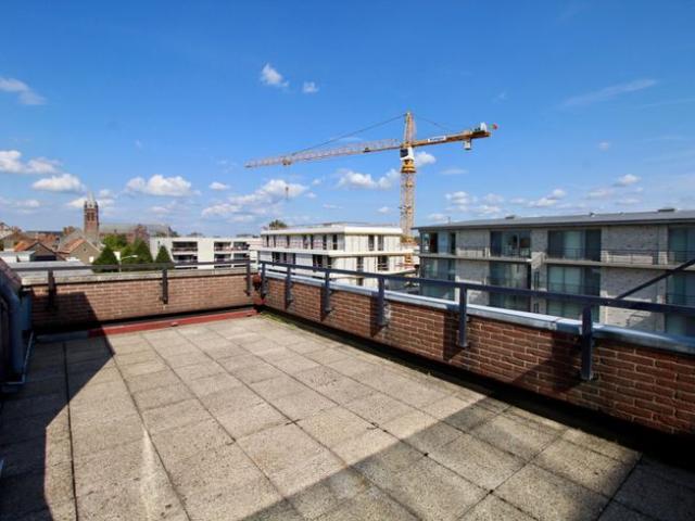 Ruim dakappartement met 44m² terras!