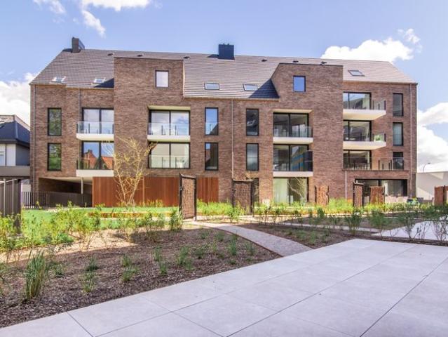 Ruim doorzonappartement op het gelijkvloers