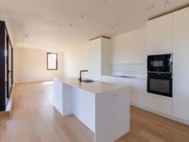 Ruim drieslaapkamer appartement met mooi terras!