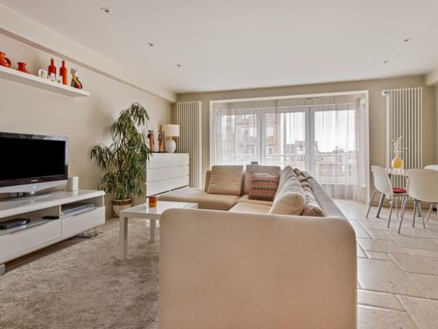 Ruim en lichtrijk appartement te koop in centrum Knokke!