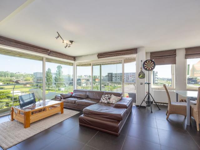 Ruim en lichtrijk appartement met groot terras te huur in Middelkerke