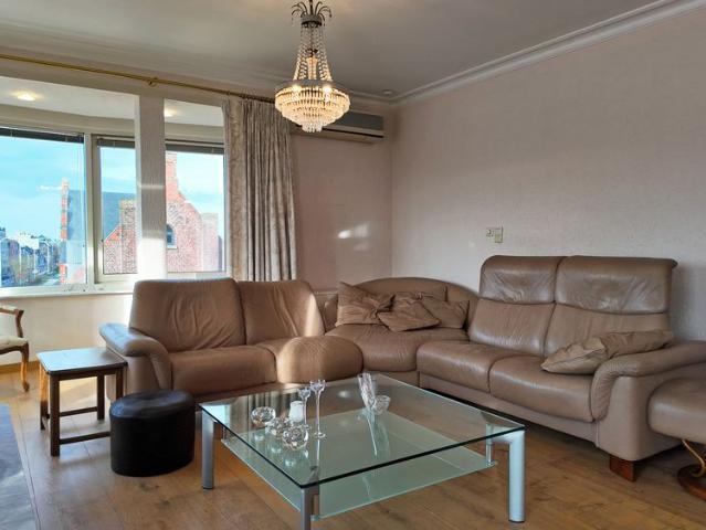 Ruim en lichtrijk appartement met lift en terras in residentie “Mozart” te Eeklo!