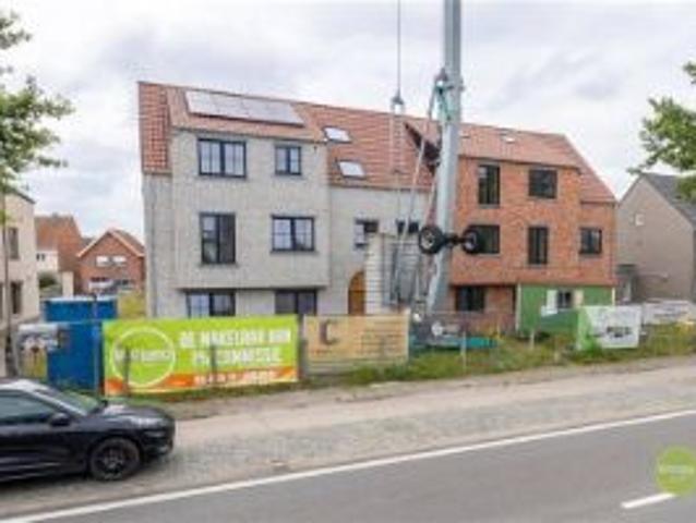 Ruim gelijkvloers appartement met 2 slaapkamers