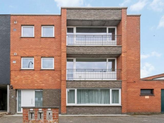 Ruim glvl 3slpk appartement mét zonnige tuin in Assebroek!