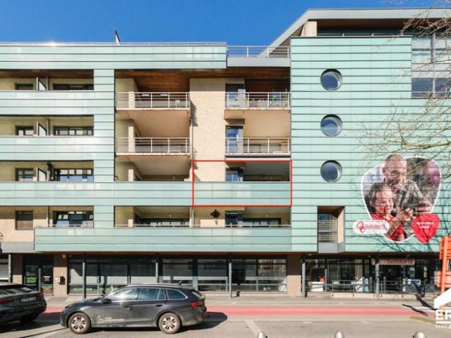 Ruim, instapklaar 3 slpk appartement in het hart van Genk