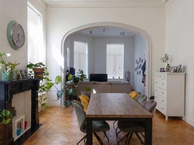 Ruim lichtrijk duplex appartement te huur op toplocatie in G