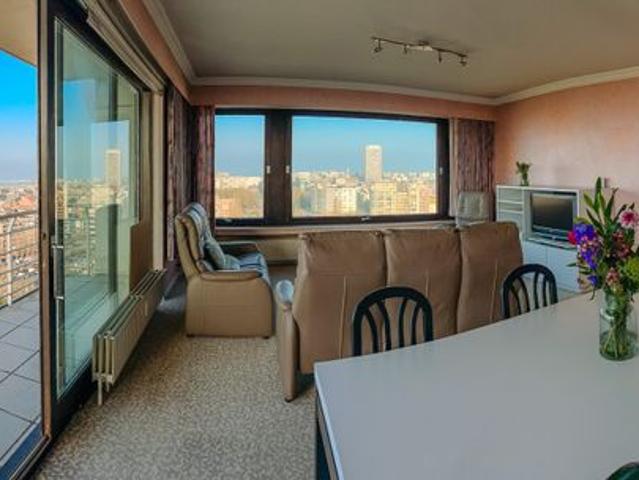 Ruim 3 slaapkamer appartement in residentie Melinda met p.