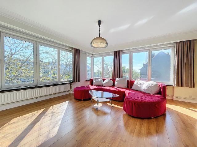 Ruim 3 slaapkamer appartement nabij Gent Zuid